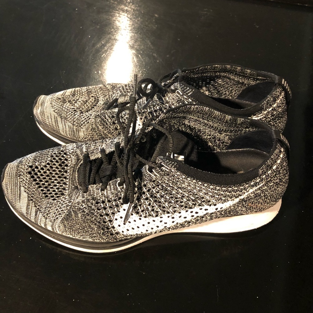 Nike Flyknit Racer